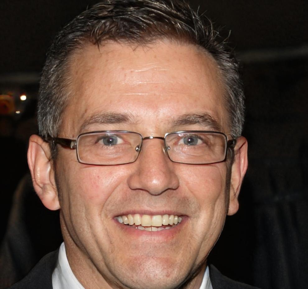 Porträt von Henrik Ostermann, Finanzberater