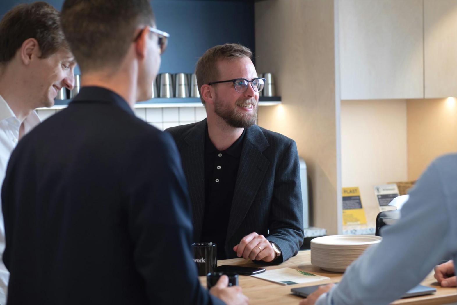 Finanzanalyse mit Diagrammen und Berechnungen